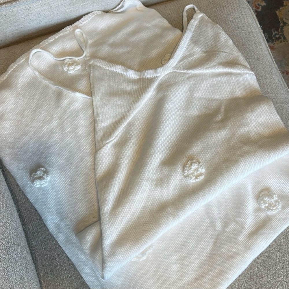 Elegant tan/cream Maxi Dress with Floral Accents - Picture 3 of 4